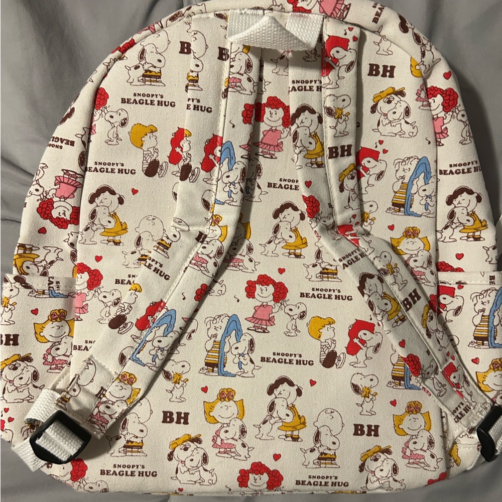 Snoopy Backpack - Picture 4 of 5